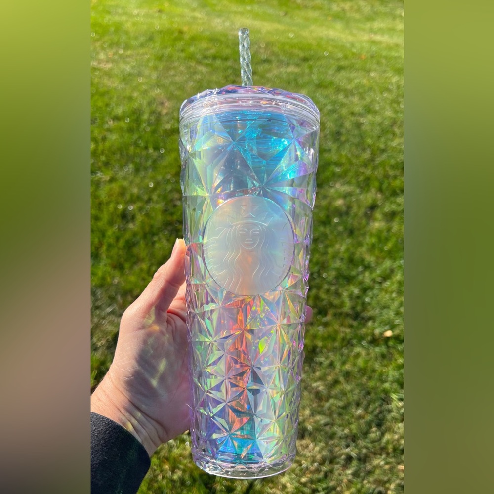 Starbucks Christmas Holiday 2023 White Clear Diamond Prism Crystal Venti Tumbler